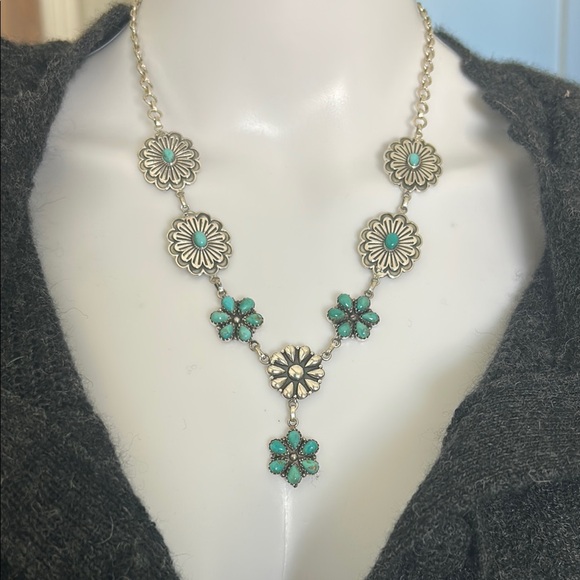 Jewelry - 925 sterling and turquoise necklace 

Adjustable